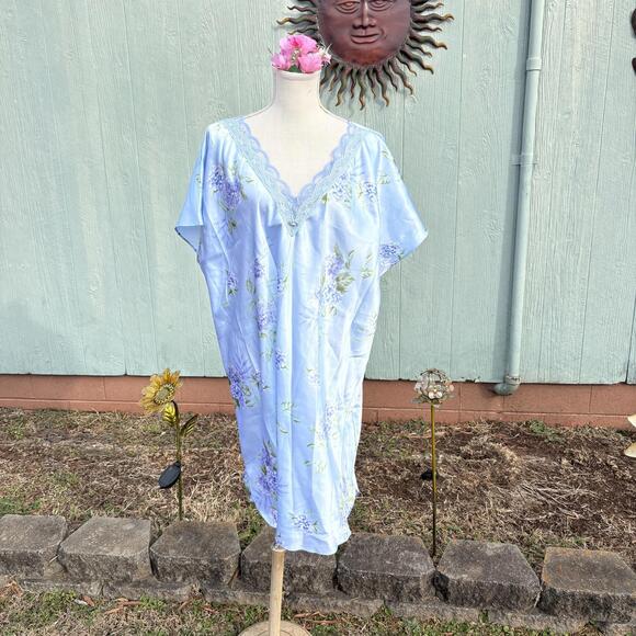 Other - Vtg 90s Satin lace floral nightgown